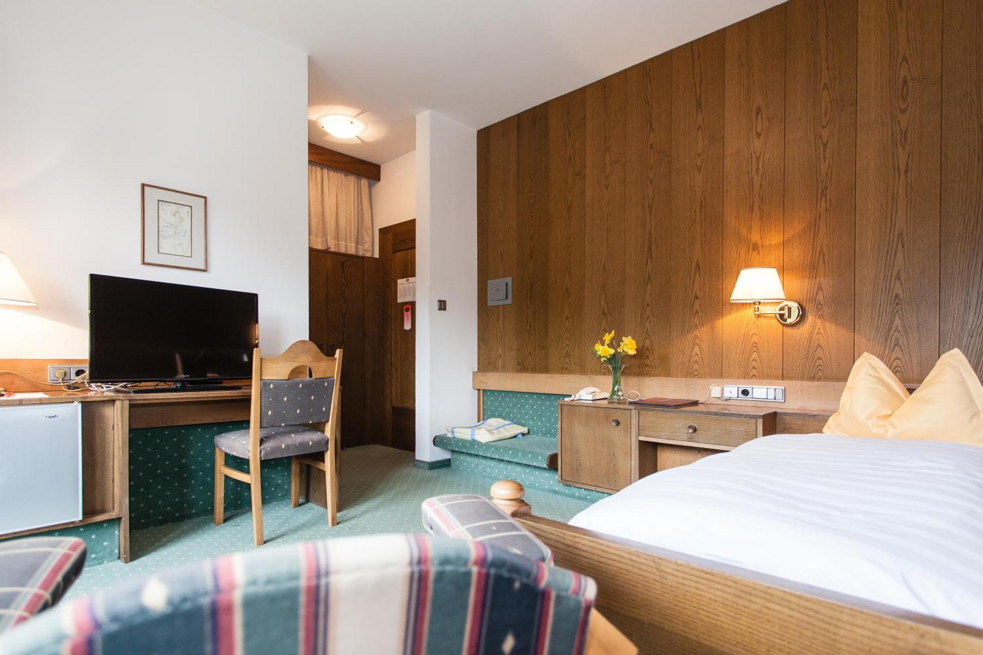 סופראבולצנו Hotel Am Wolfgrubenersee חדר תמונה